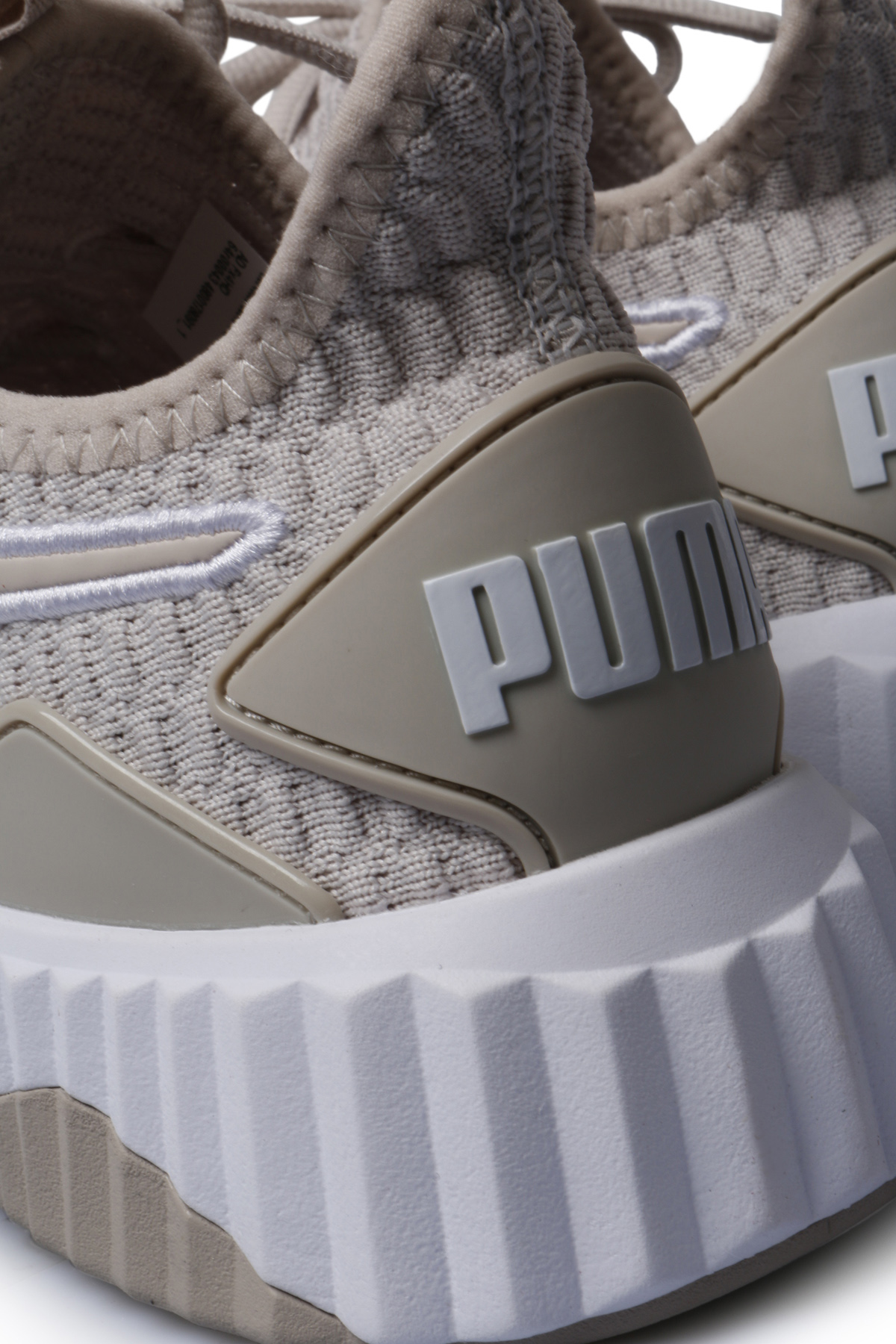 puma defy white