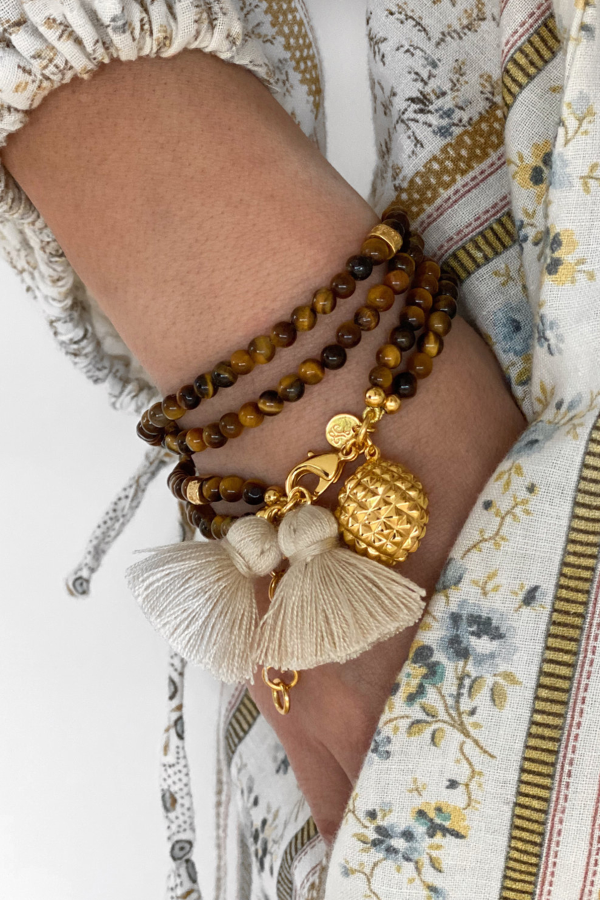 Armband Grace mit Ananas-Anhänger und Quasten-Detail