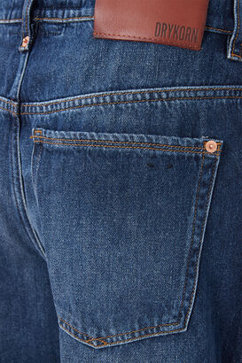 Mid-Rise Jeans Shelter