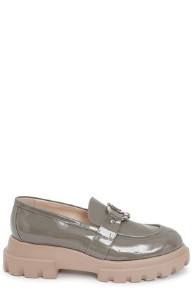 Chunky Loafer aus Lackleder