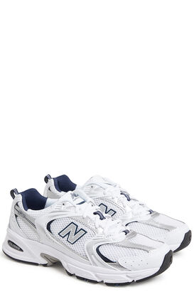 Sneaker 530