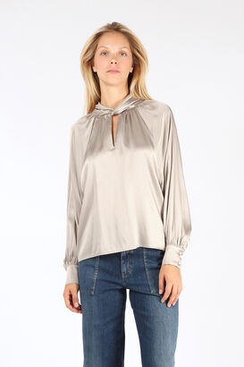 Bluse mit Seide 