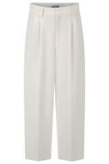Hose Noa Crop