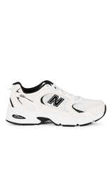Sneaker MR530