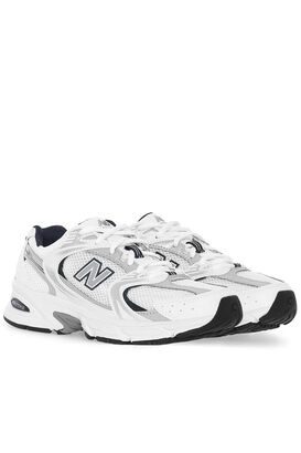 Sneaker MR530