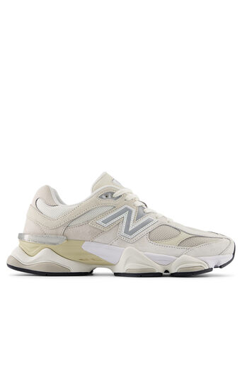 Sneaker U9060