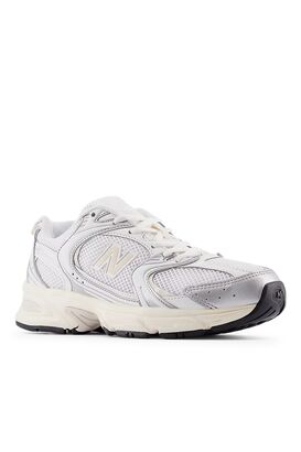 Sneaker U530