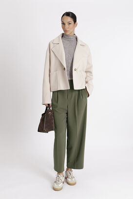 Hose Noa Crop