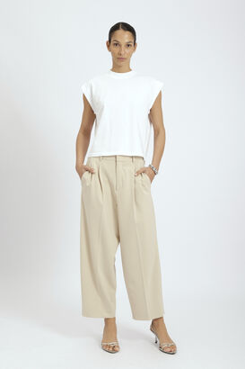 Hose Noa Crop