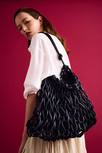 Schultertasche Vega mit Knotendesign