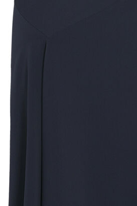 Kleid mit asymmetrischem Rock