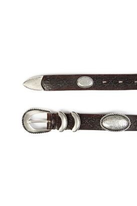 G&uuml;rtel mit Nietenbesatz