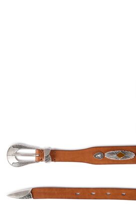 G&uuml;rtel mit Nietenbesatz