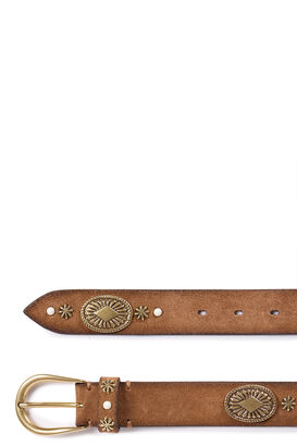 G&uuml;rtel mit Nietenbesatz