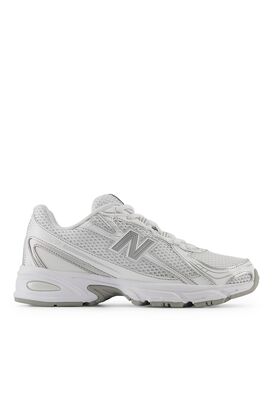 Sneaker U740