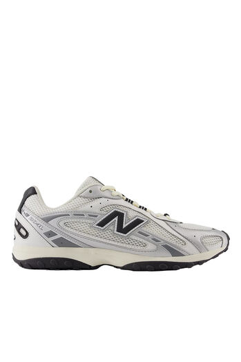 Sneaker U204