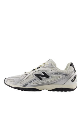 Sneaker U204