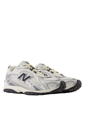 Sneaker U204