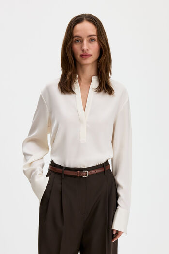 Bluse mit verdeckter Knopfleiste 