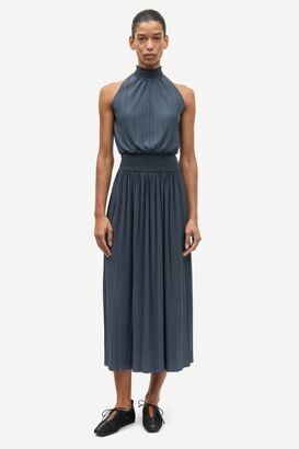 Kleid Uma mit Plisseefalten