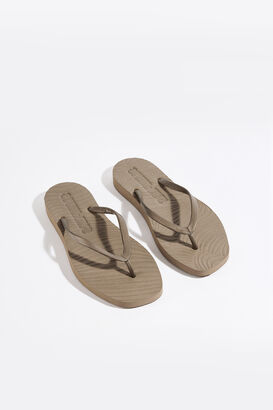 Flip Flop Tapered Sand